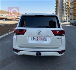 تويوتا لاندكروزر